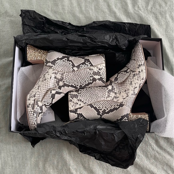 ROCHAS PARIS *BRAND NEW* | Python Glitter Ankle Bootie | IT 40 - Picture 11 of 15